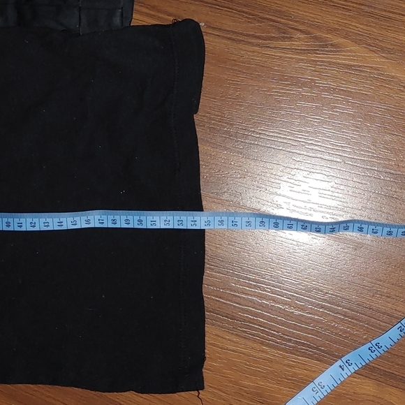 Guess Tank top and Jacob Shorts - Picture 2 of 11